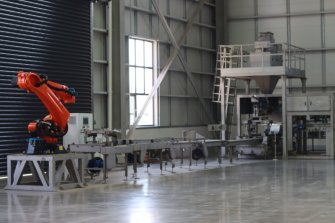 從人工到機器人碼垛，機器人如何改變了包裝行業